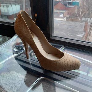 CHRISTIAN DIOR BEIGE SNAKESKIN PUMPS